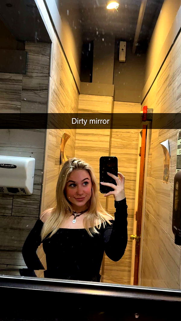 kayleedolisi image ~ Altpins