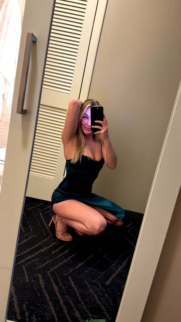 kayleedolisi image ~ Altpins