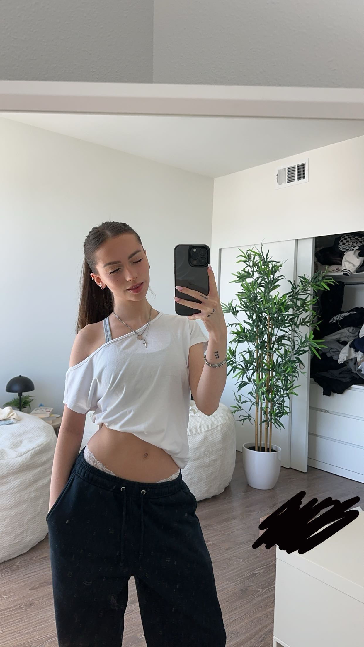 keab01 snapchat image archive image