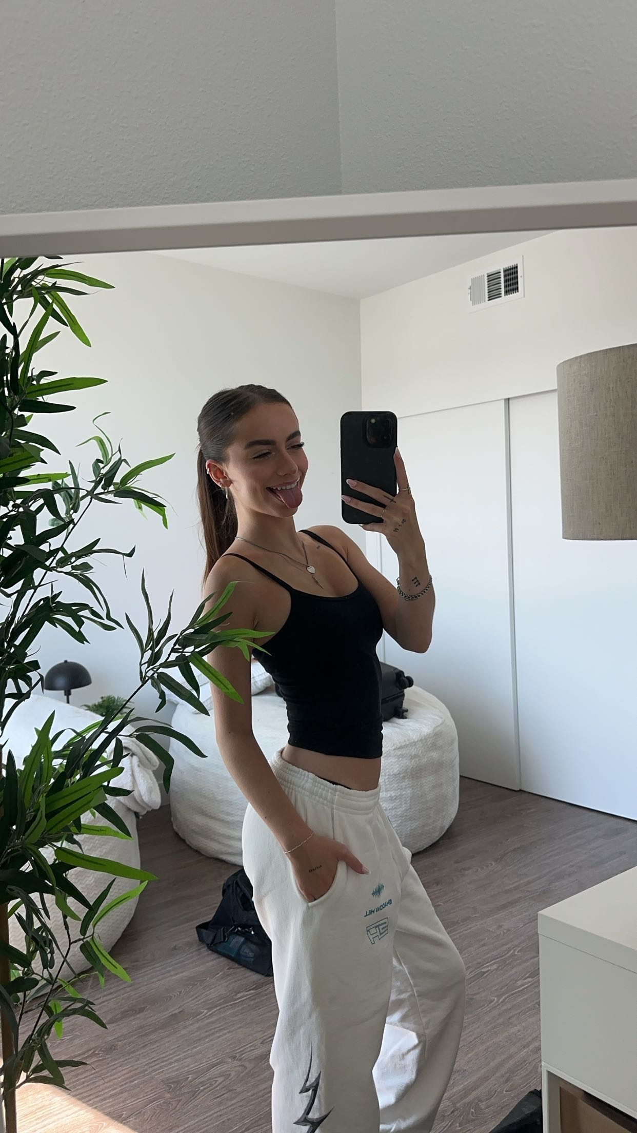 keab01 snapchat image archive image