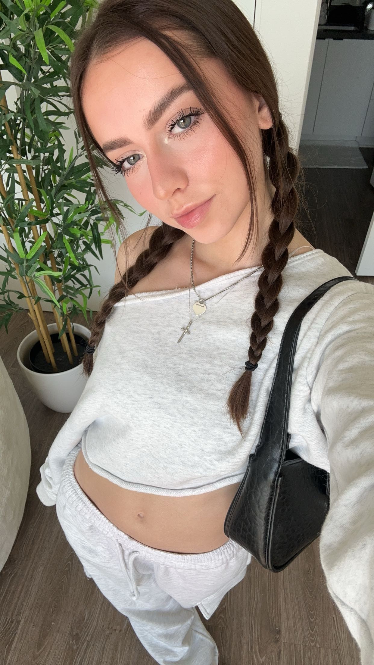 keab01 snapchat image archive image