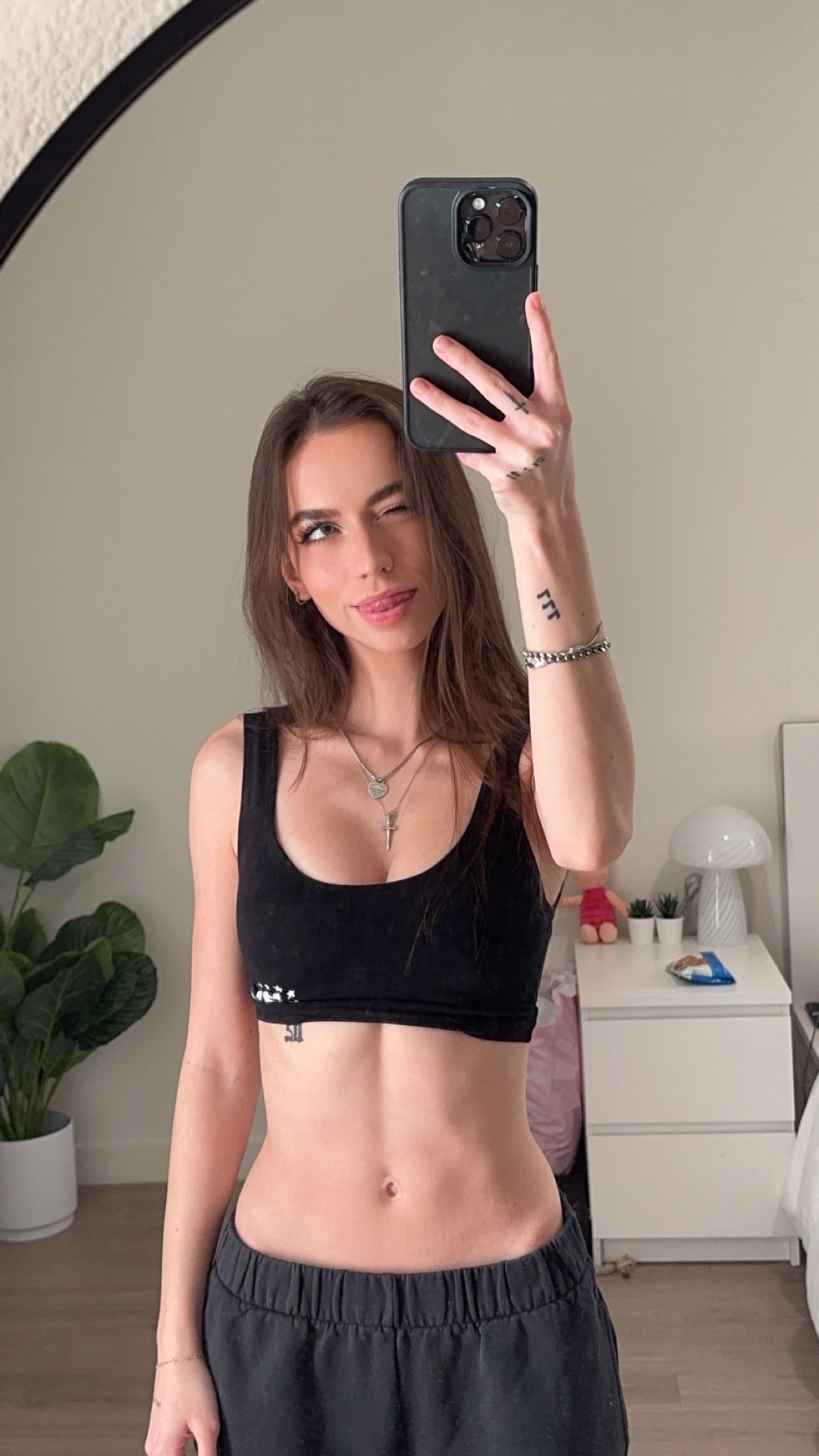 keab01 snapchat image archive image