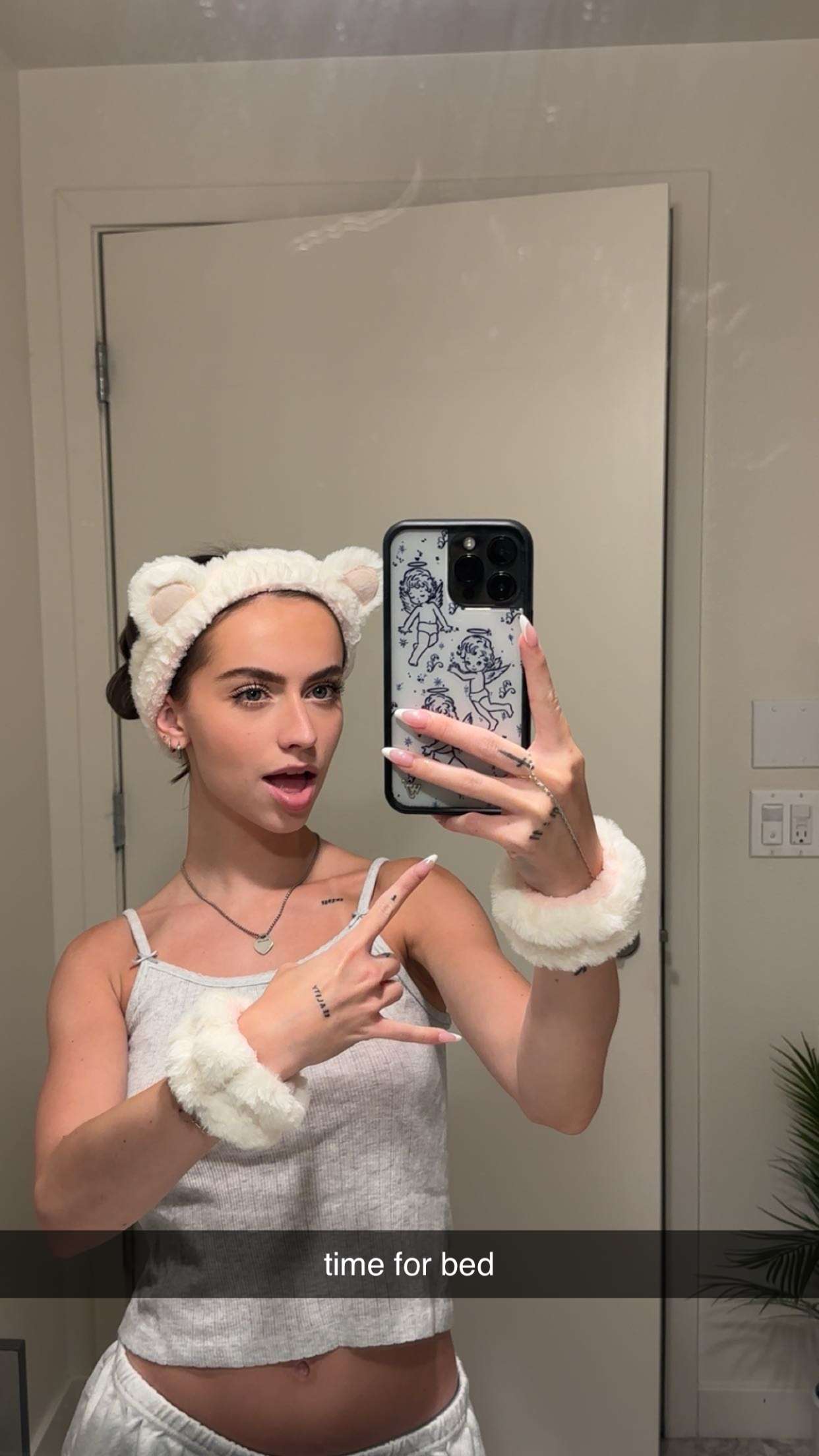 keab01 snapchat image archive image