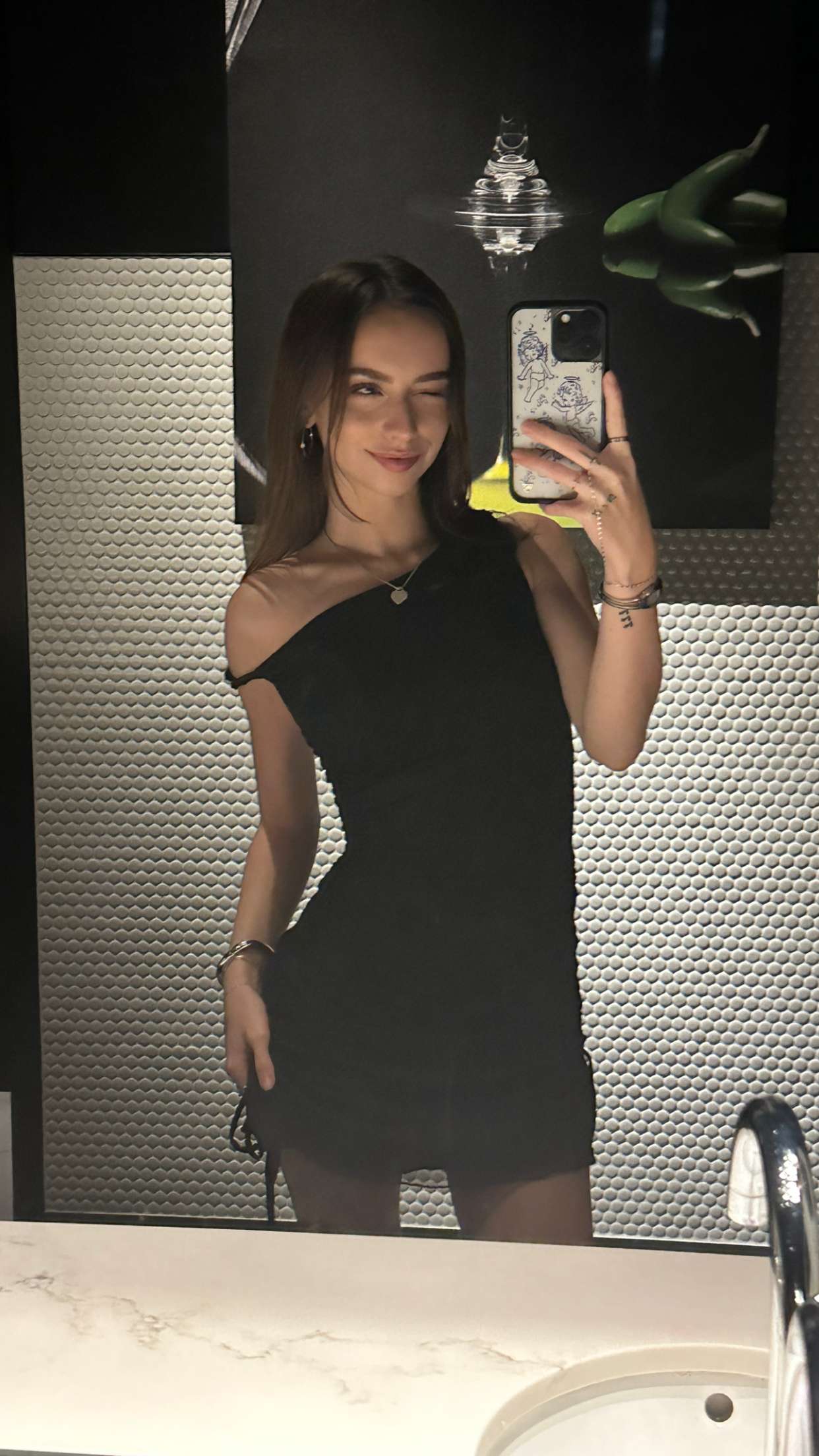 keab01 snapchat image archive image