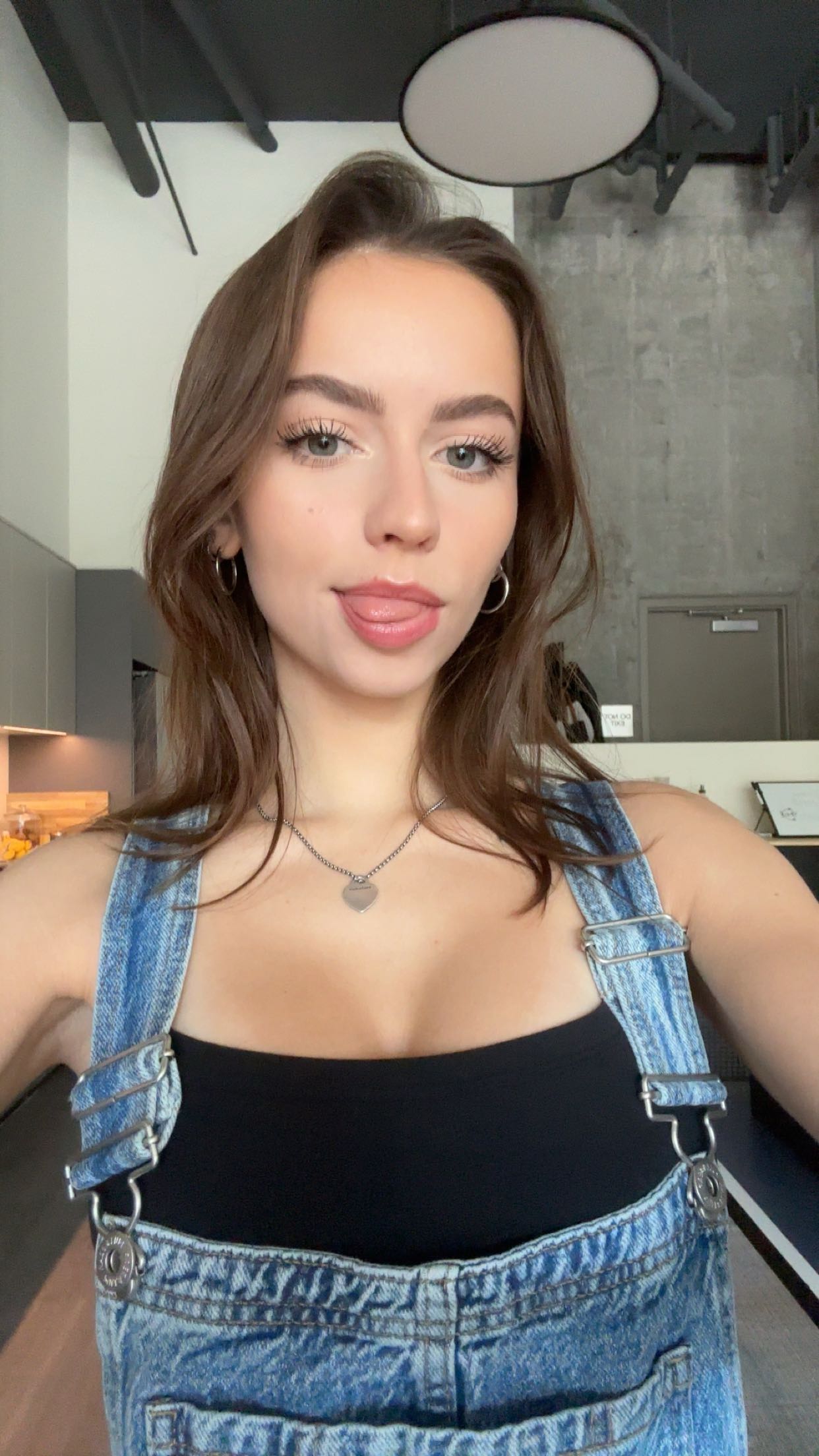 keab01 snapchat image archive image