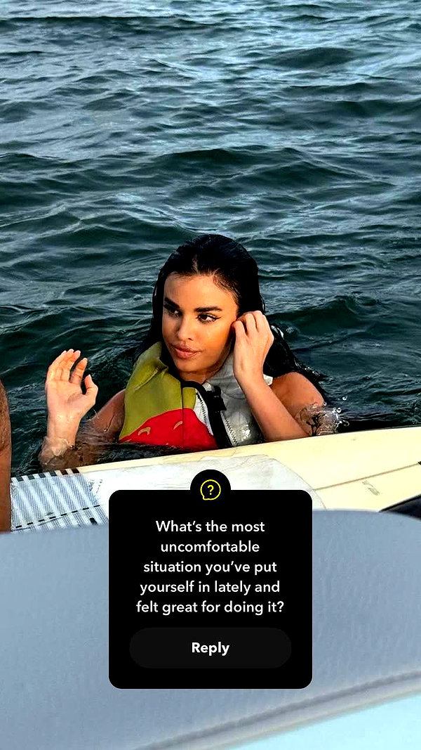 knolldoll snapchat image archive image