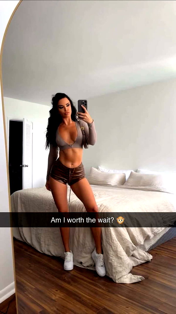 knolldoll snapchat image archive image