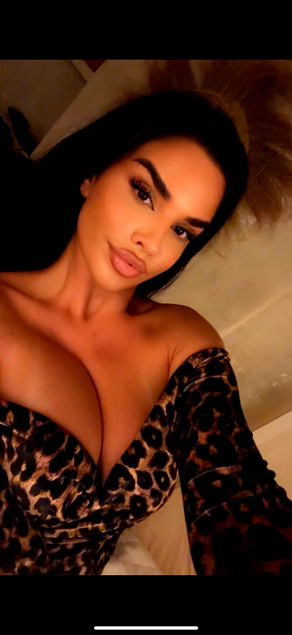 knolldoll snapchat image archive image