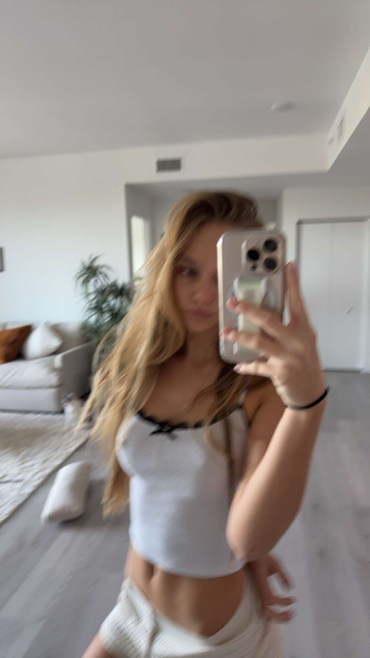 kydoddss snapchat image archive image