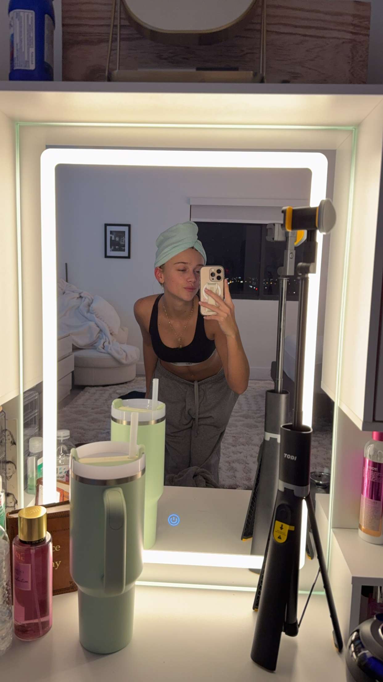 kydoddss snapchat image archive image