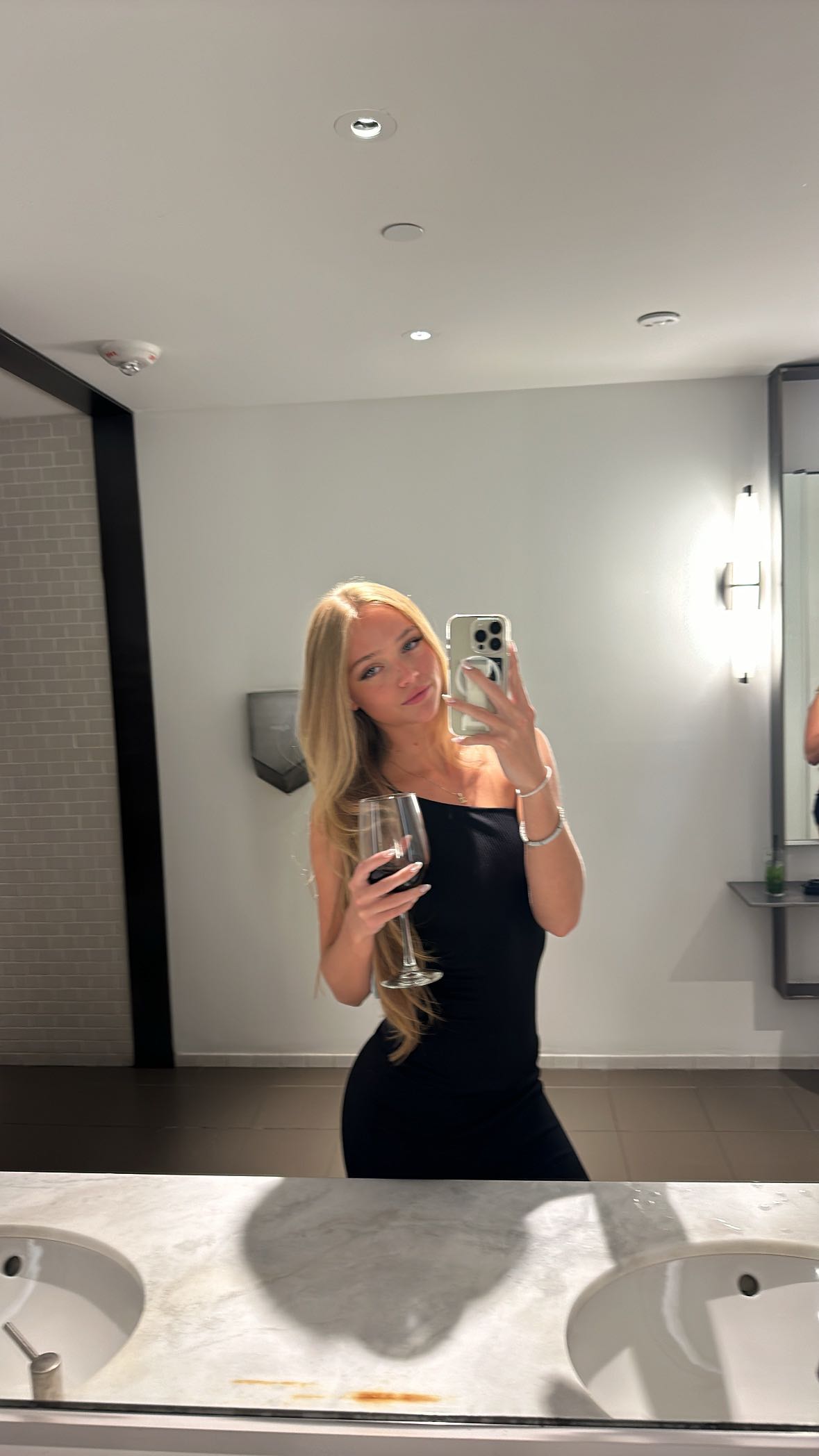 kydoddss snapchat image archive image