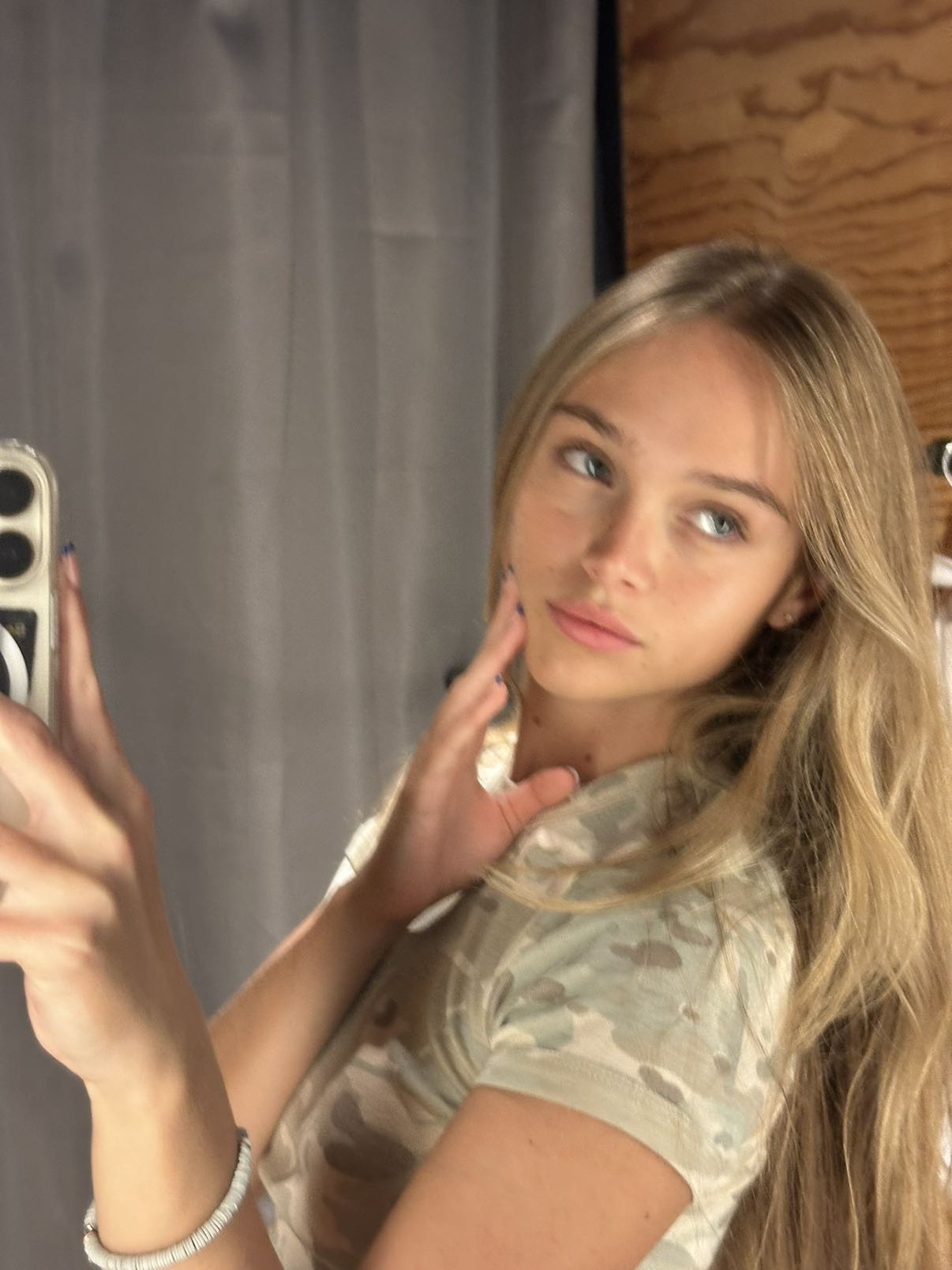 kydoddss snapchat image archive image