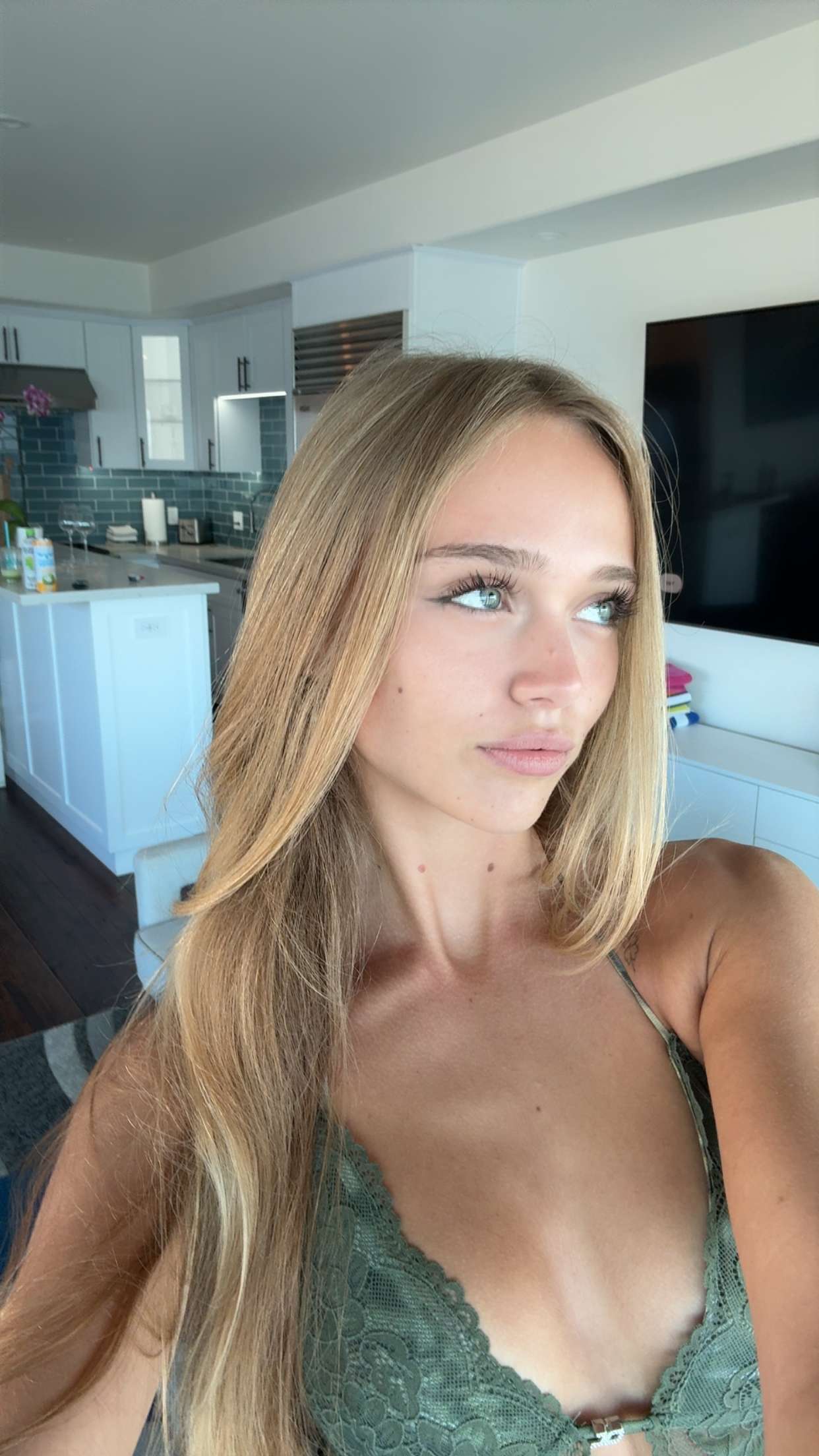 kydoddss snapchat image archive image