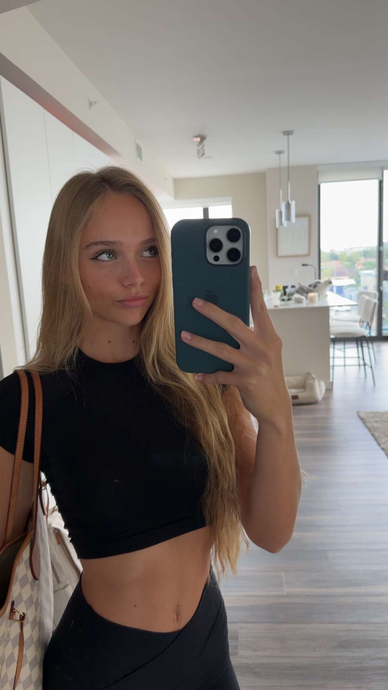 kydoddss snapchat image archive image