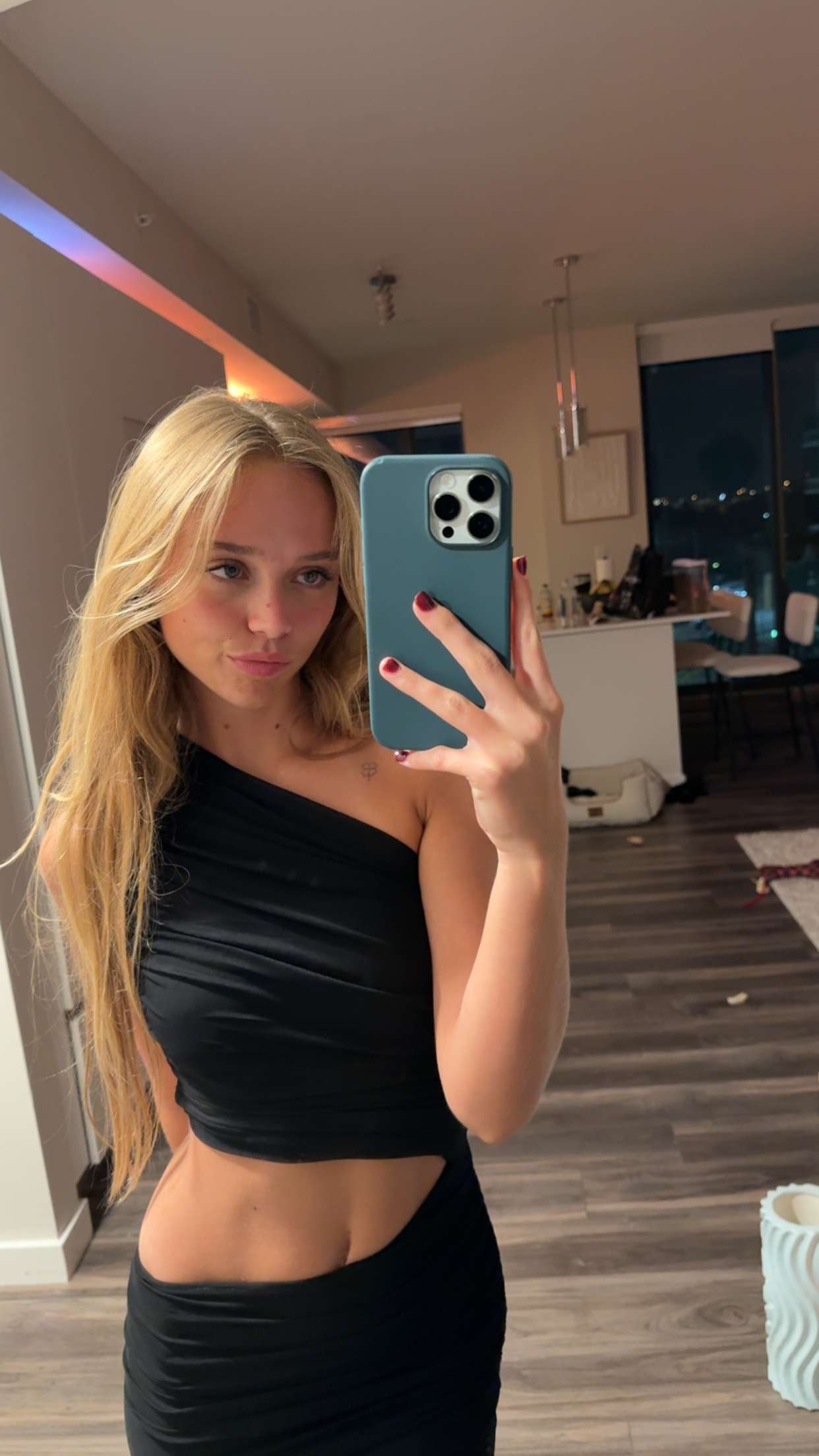 kydoddss snapchat image archive image