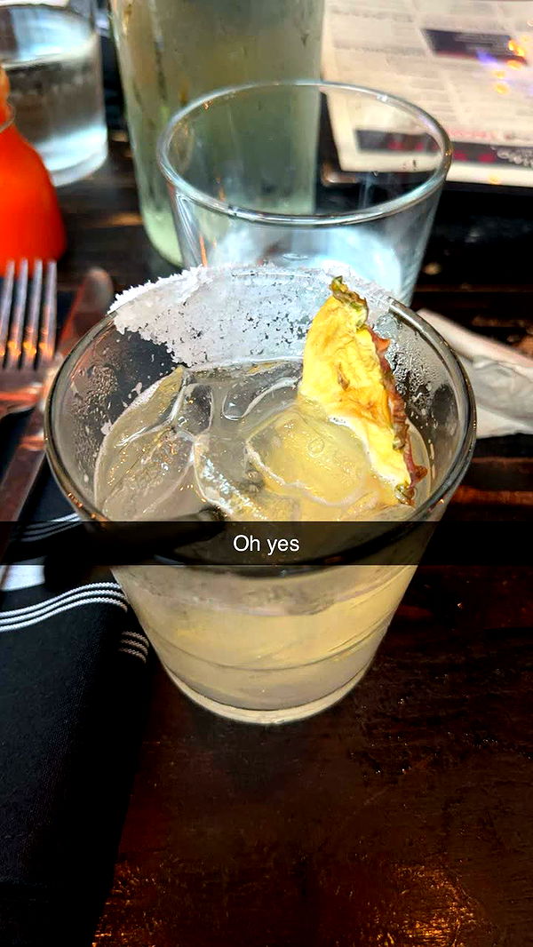 kylaayese image ~ Altpins