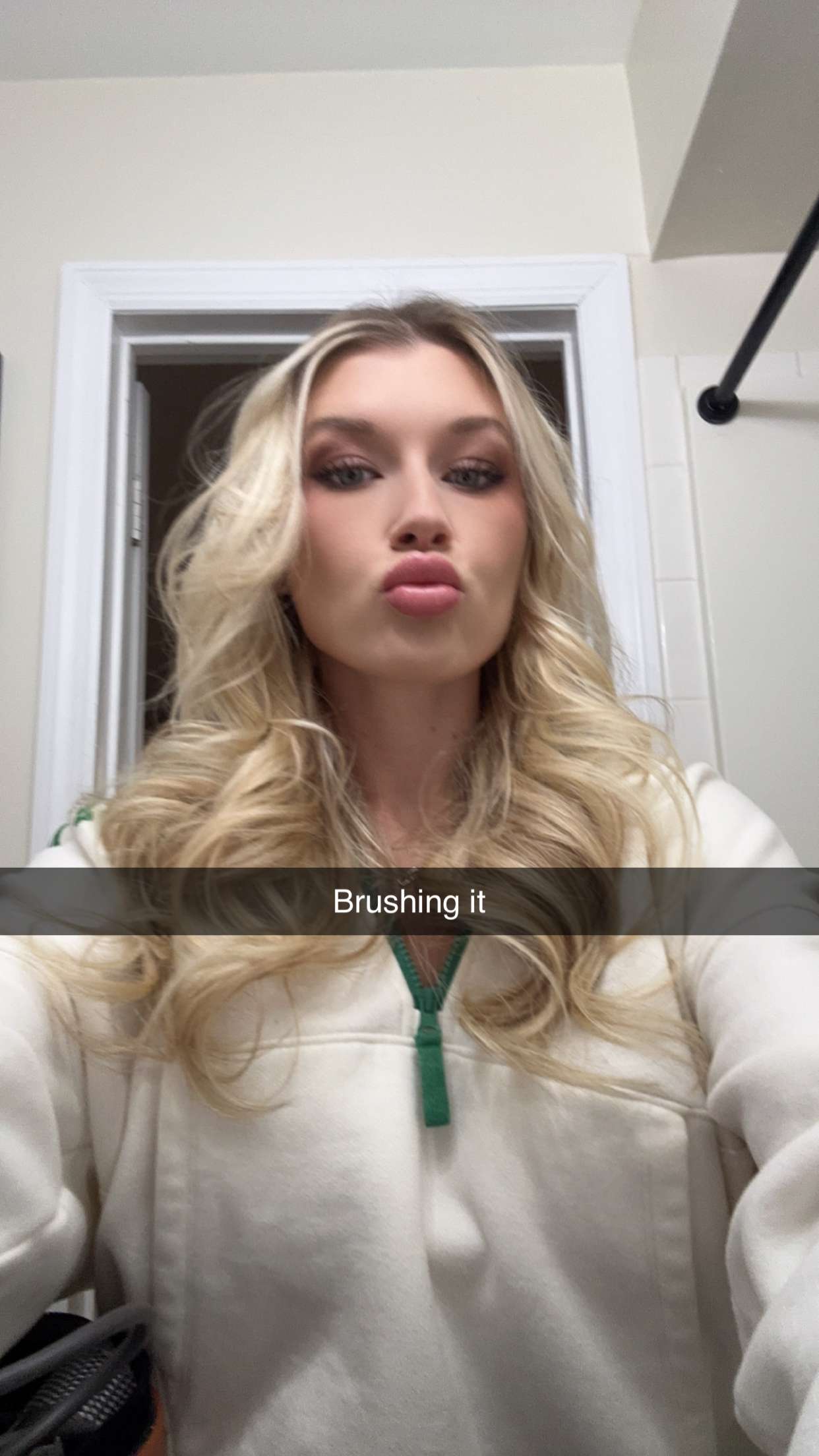 kylaayese snapchat image archive image