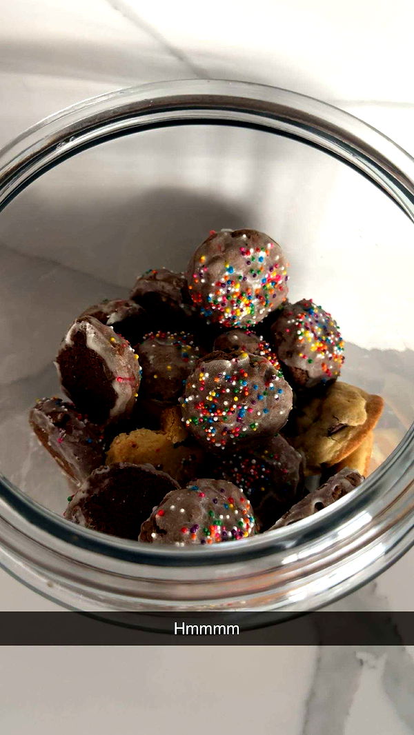 kylaayese image ~ Altpins