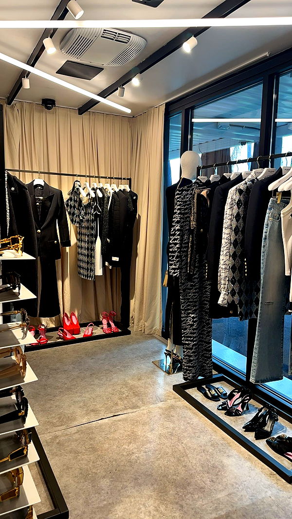 kylaayese image ~ Altpins