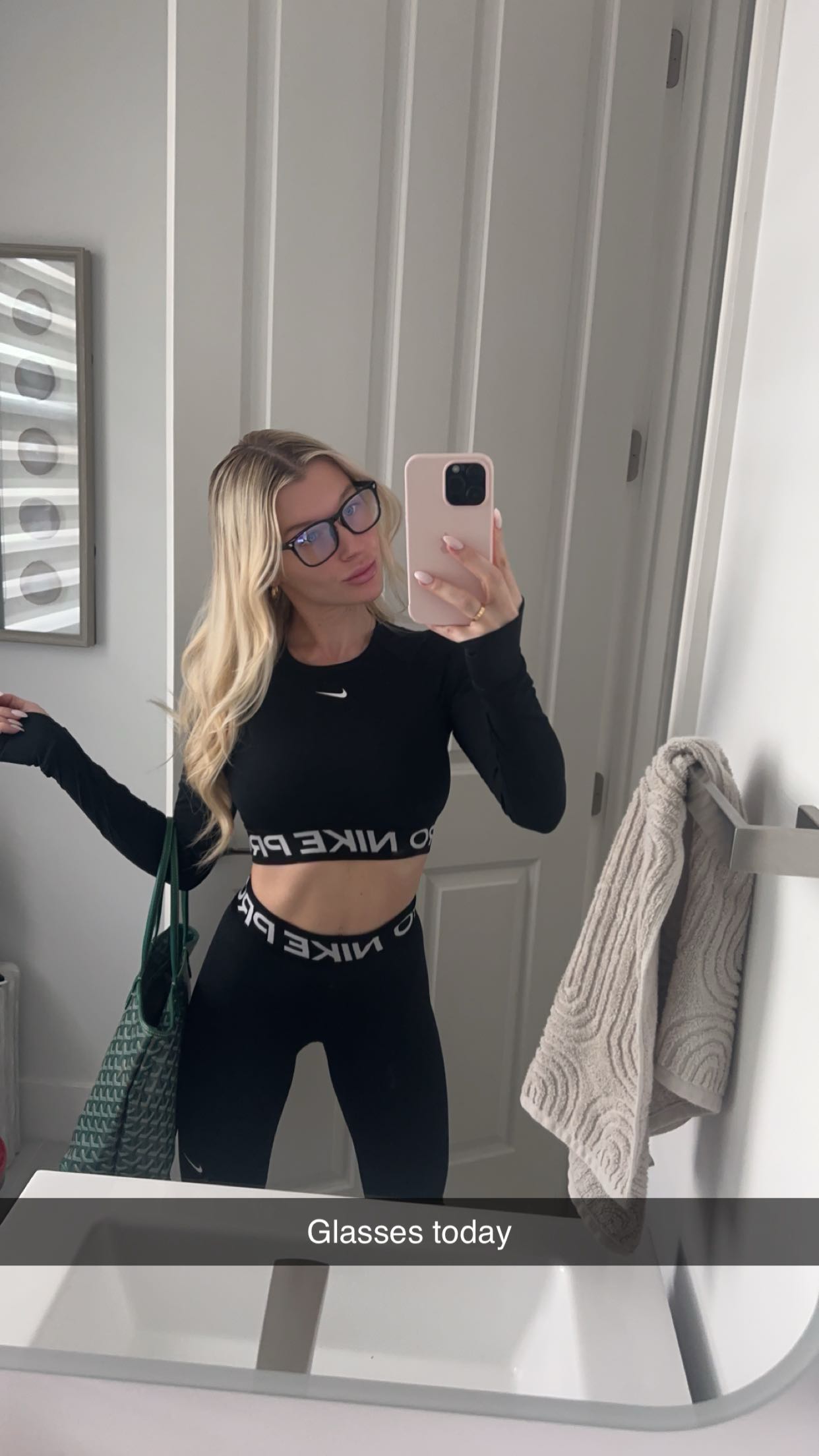 kylaayese snapchat image archive image