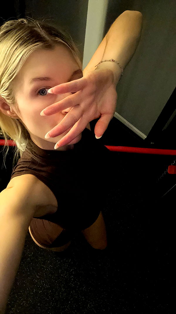 kylaayese image ~ Altpins