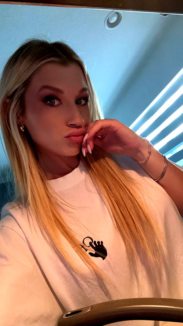 kylaayese image ~ Altpins