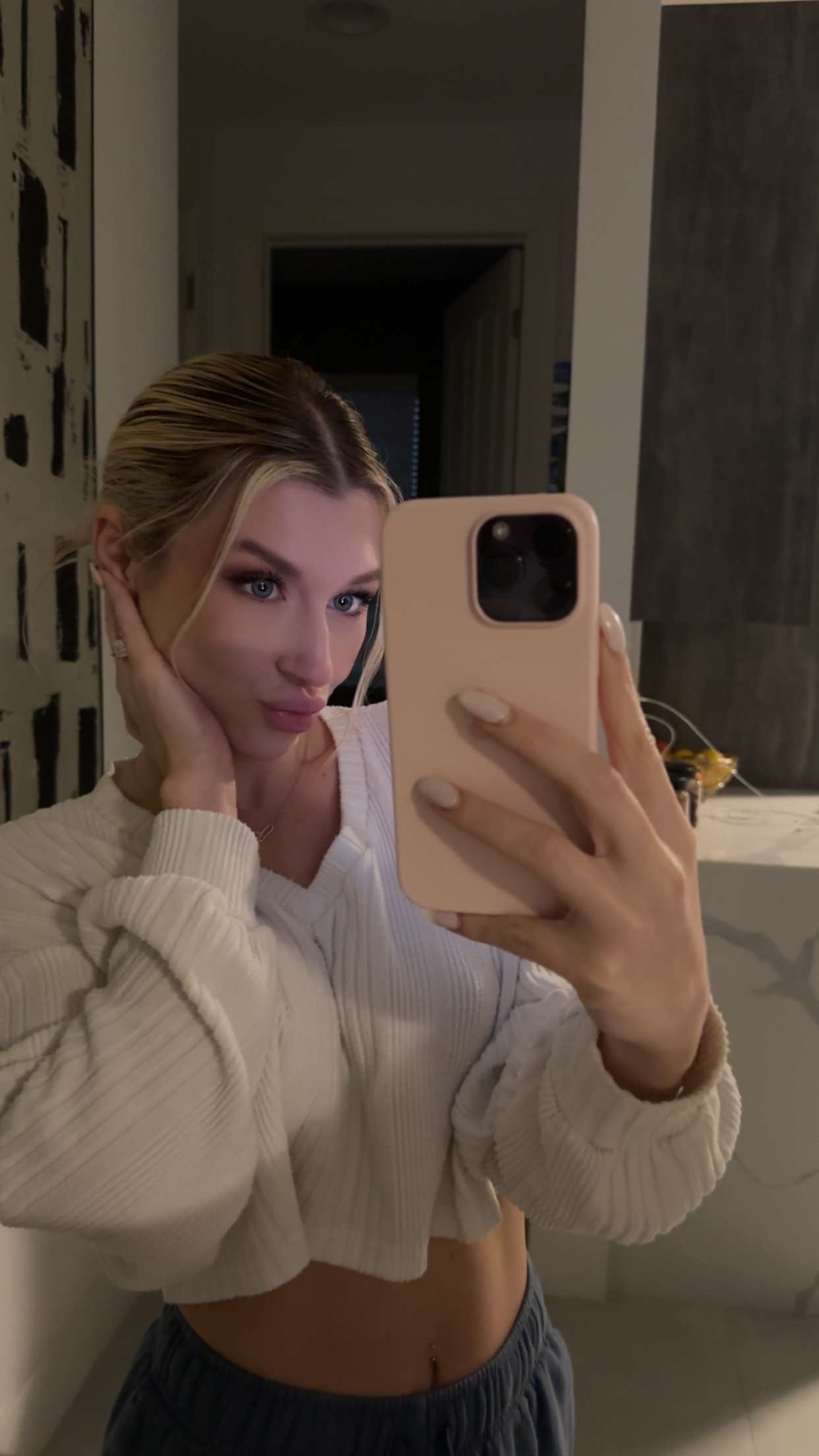 kylaayese snapchat image archive image