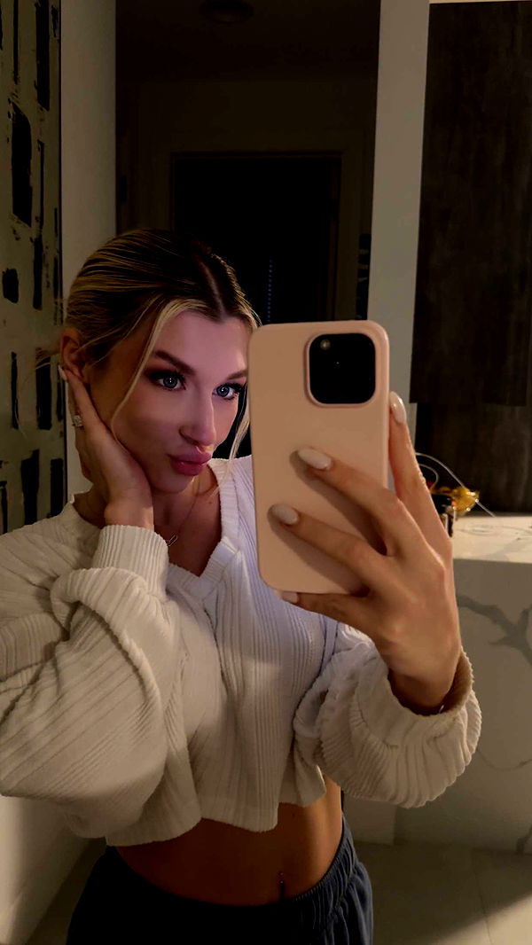 kylaayese image ~ Altpins