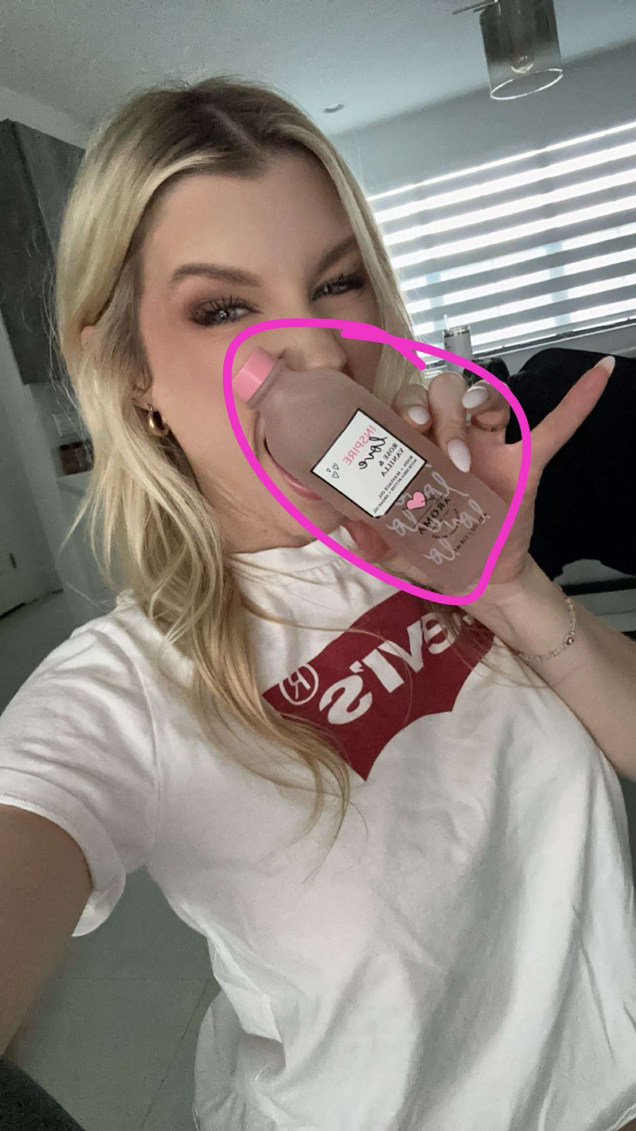 kylaayese snapchat image archive image