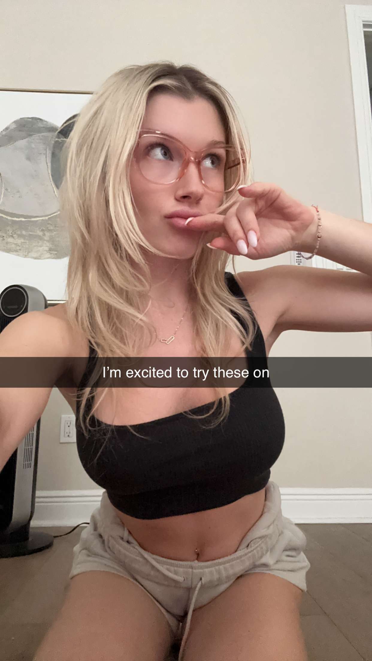 kylaayese snapchat image archive image