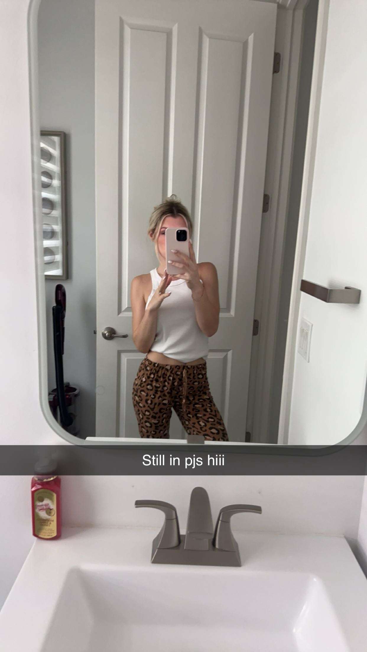 kylaayese snapchat image archive image