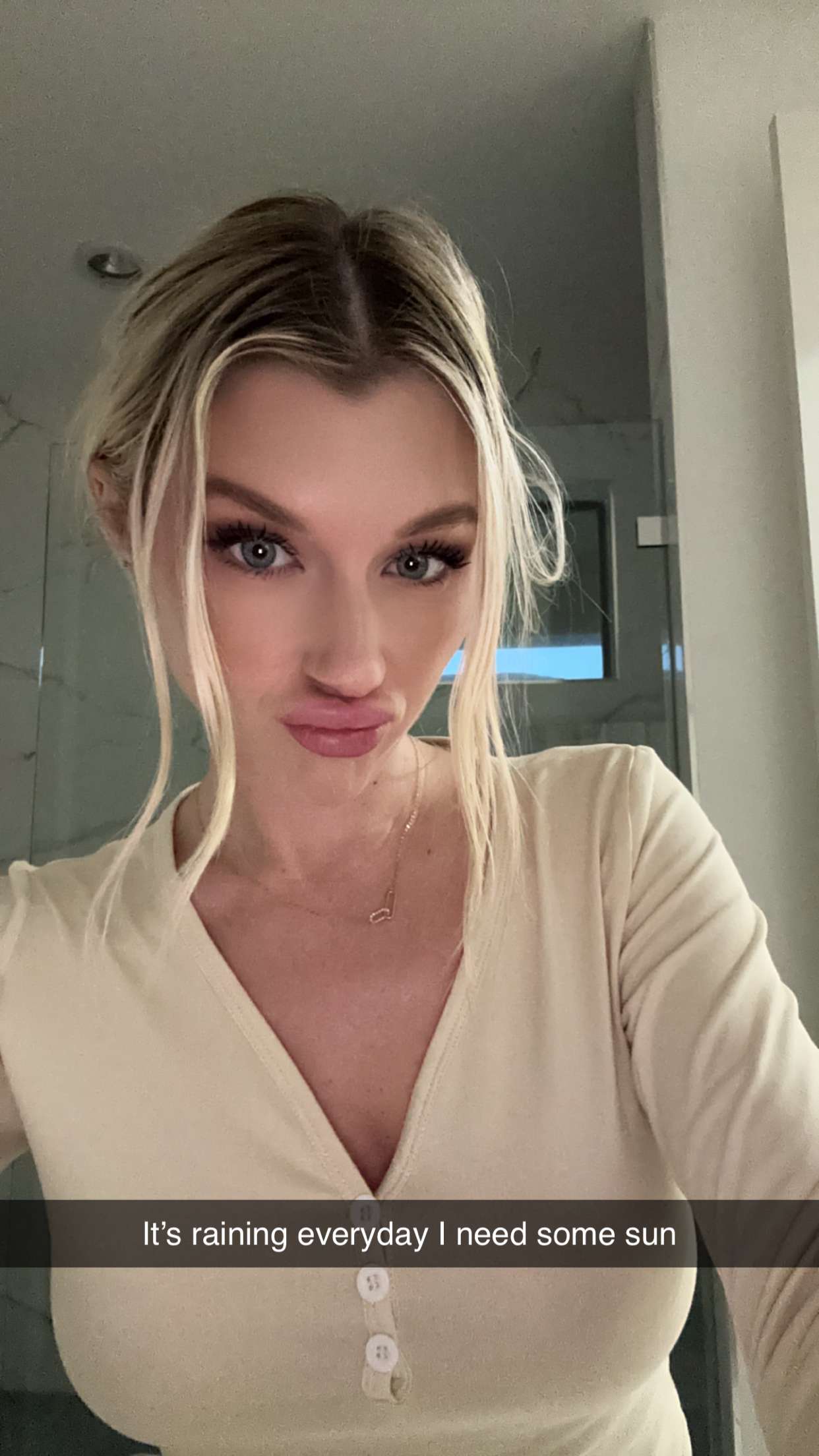 kylaayese snapchat image archive image