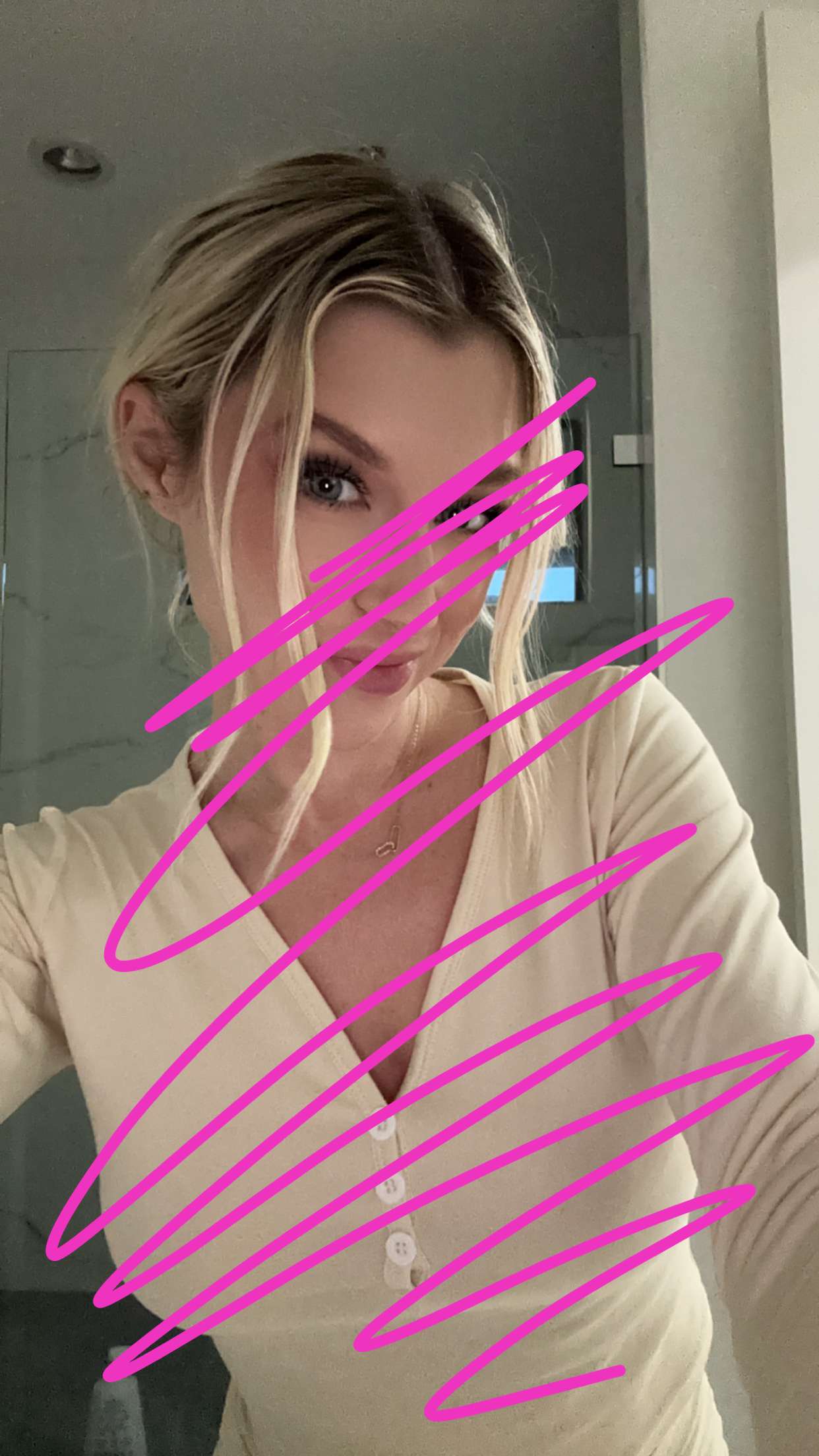 kylaayese snapchat image archive image