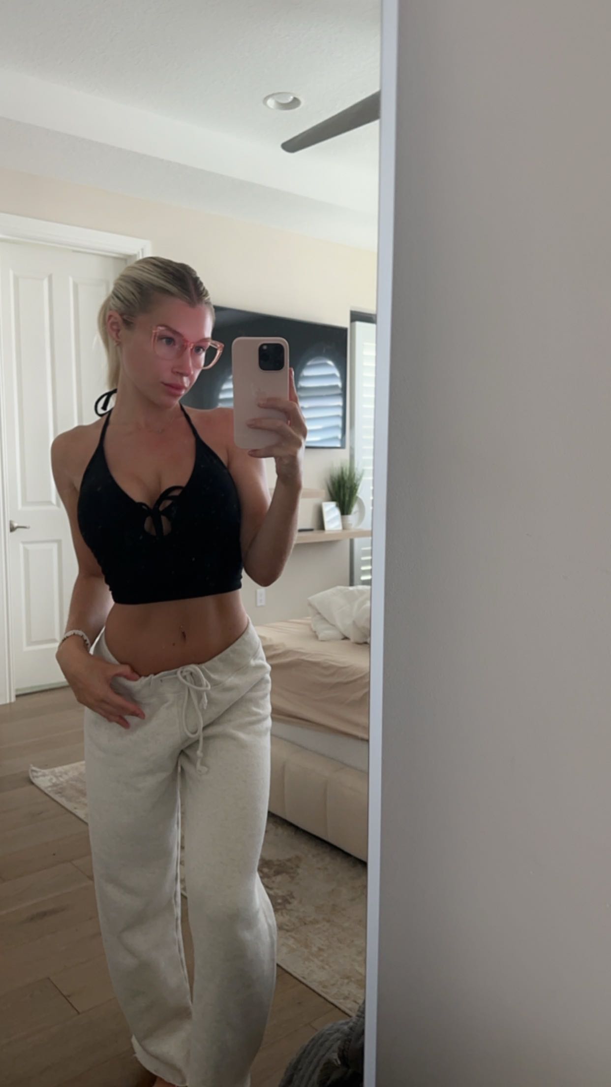 kylaayese snapchat image archive image