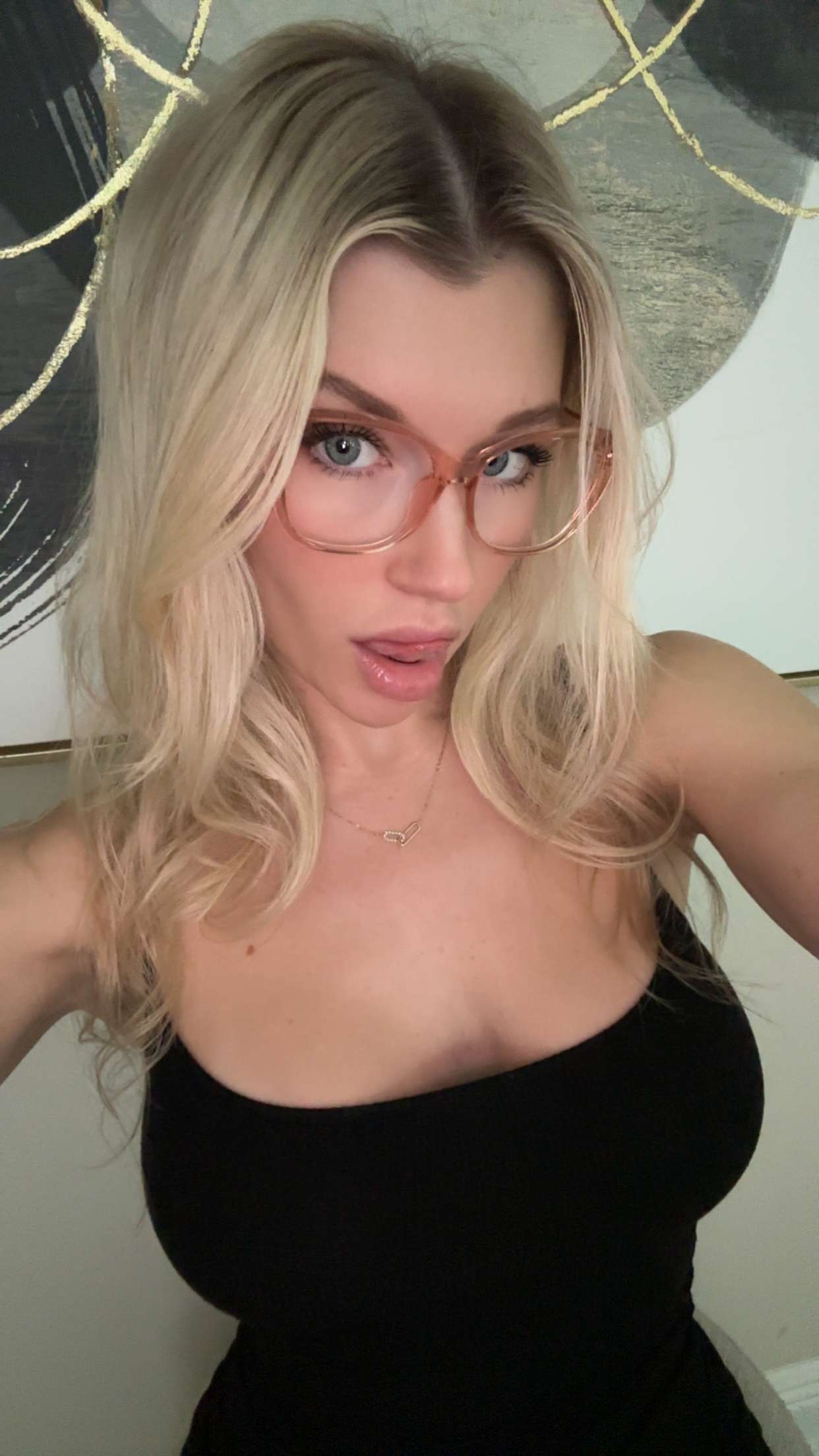 kylaayese snapchat image archive image