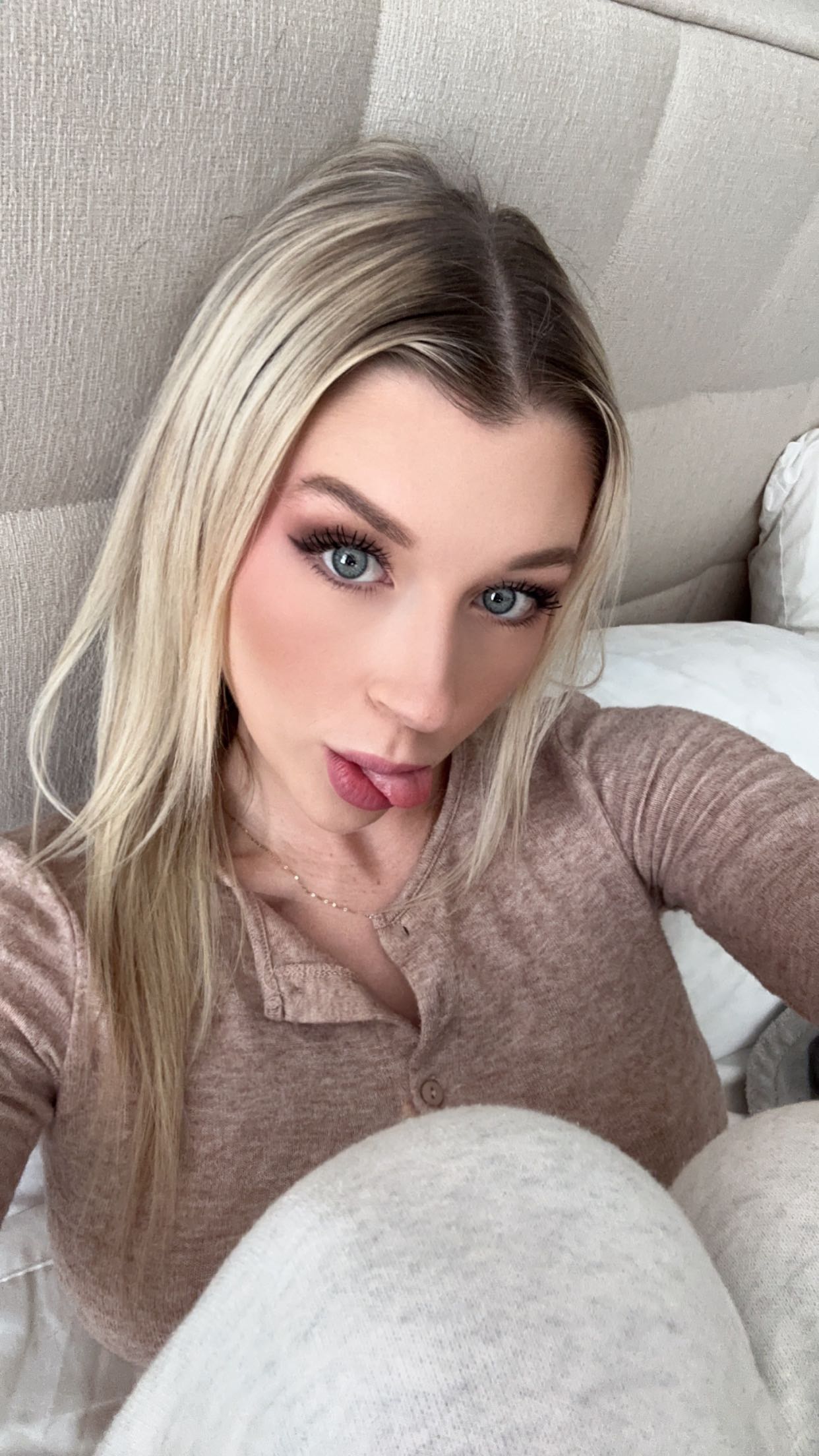 kylaayese snapchat image archive image