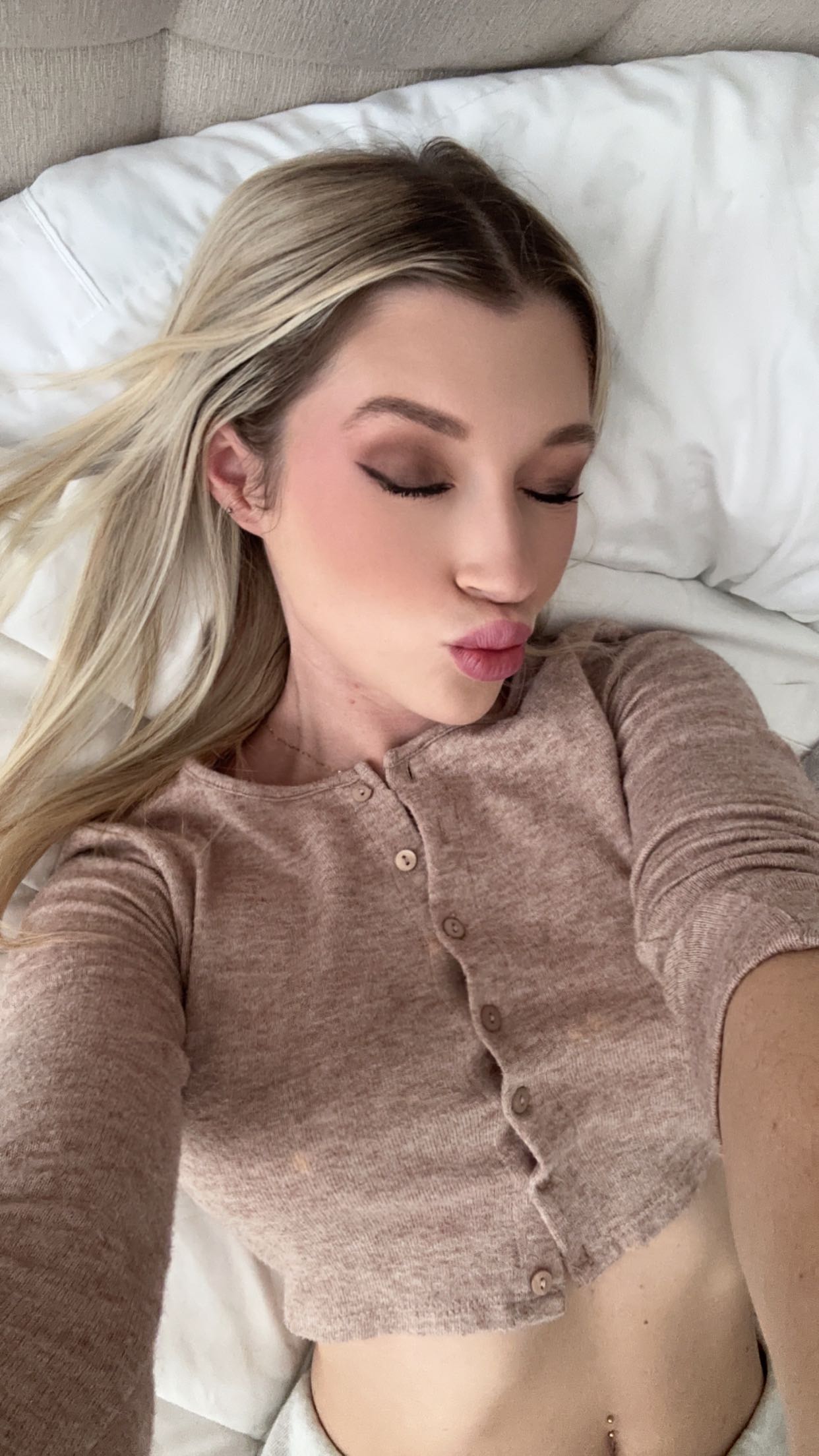 kylaayese snapchat image archive image