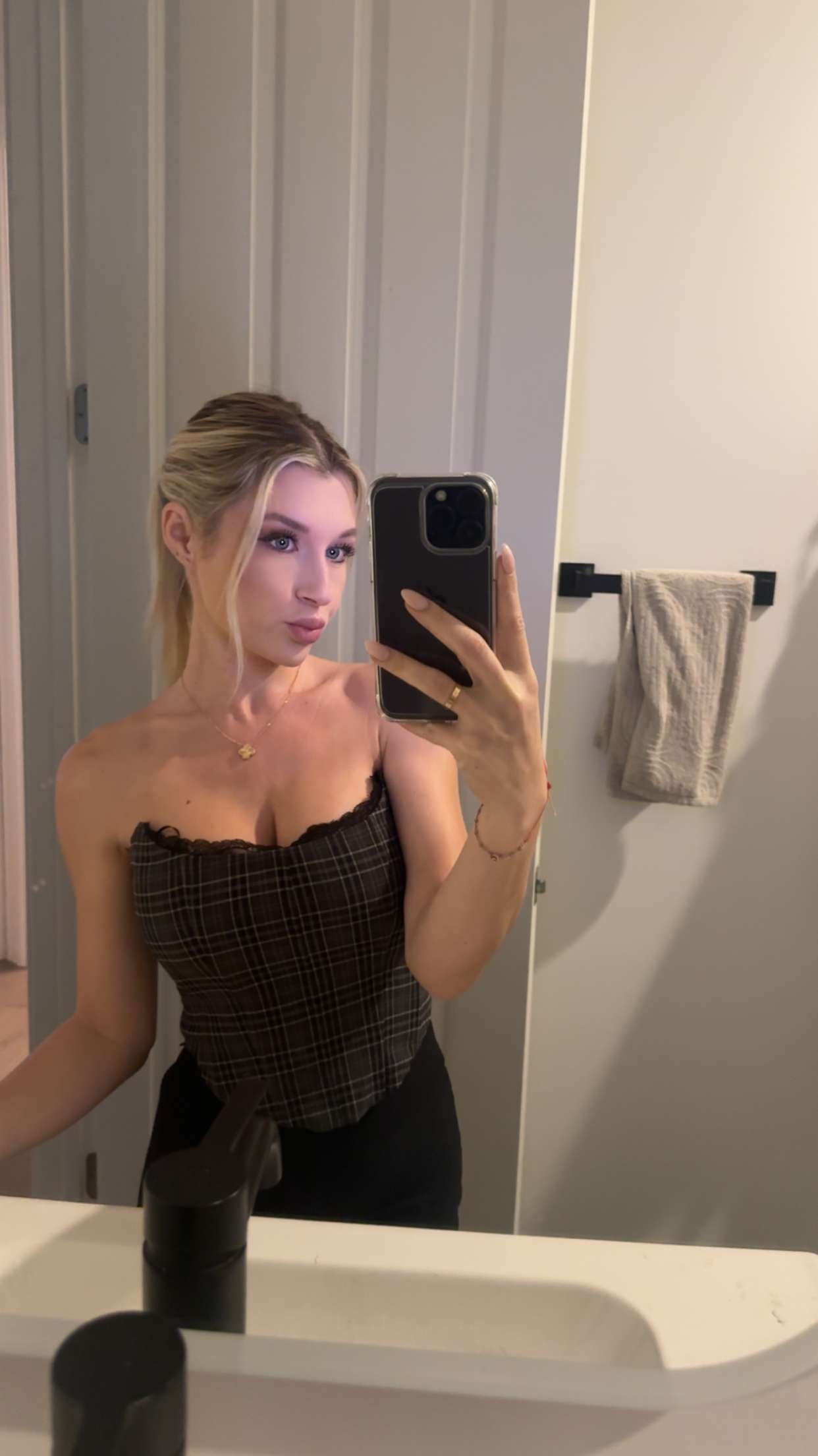 kylaayese snapchat image archive image