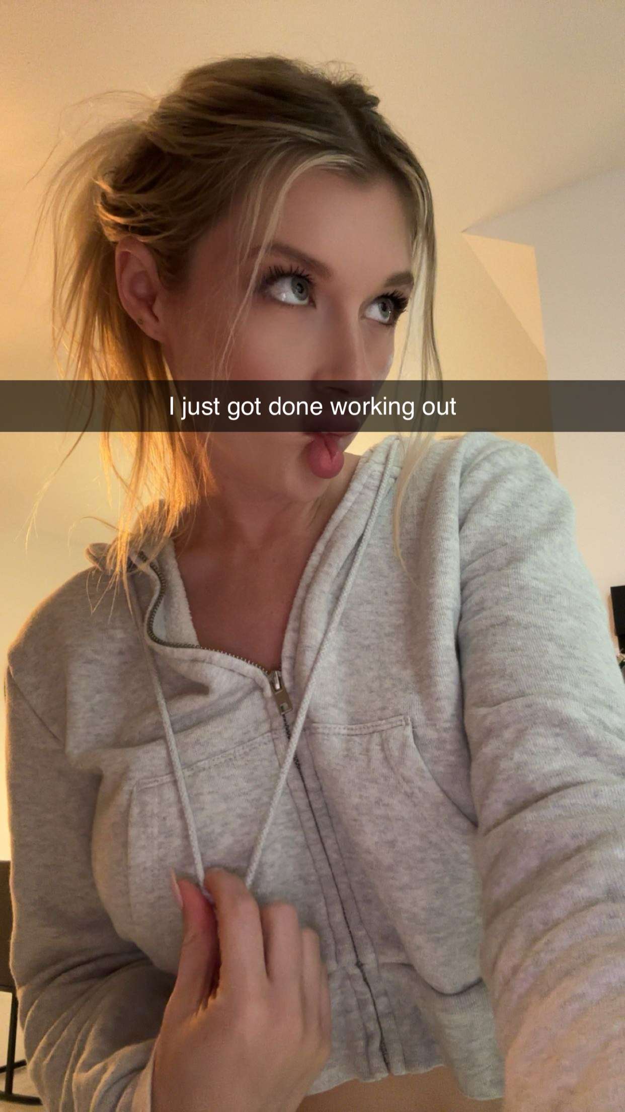 kylaayese snapchat image archive image