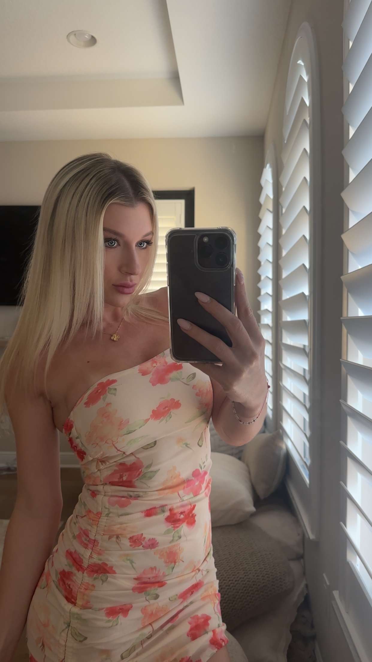 kylaayese snapchat image archive image