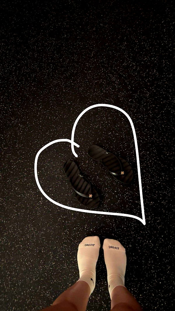 kylaayese image ~ Altpins