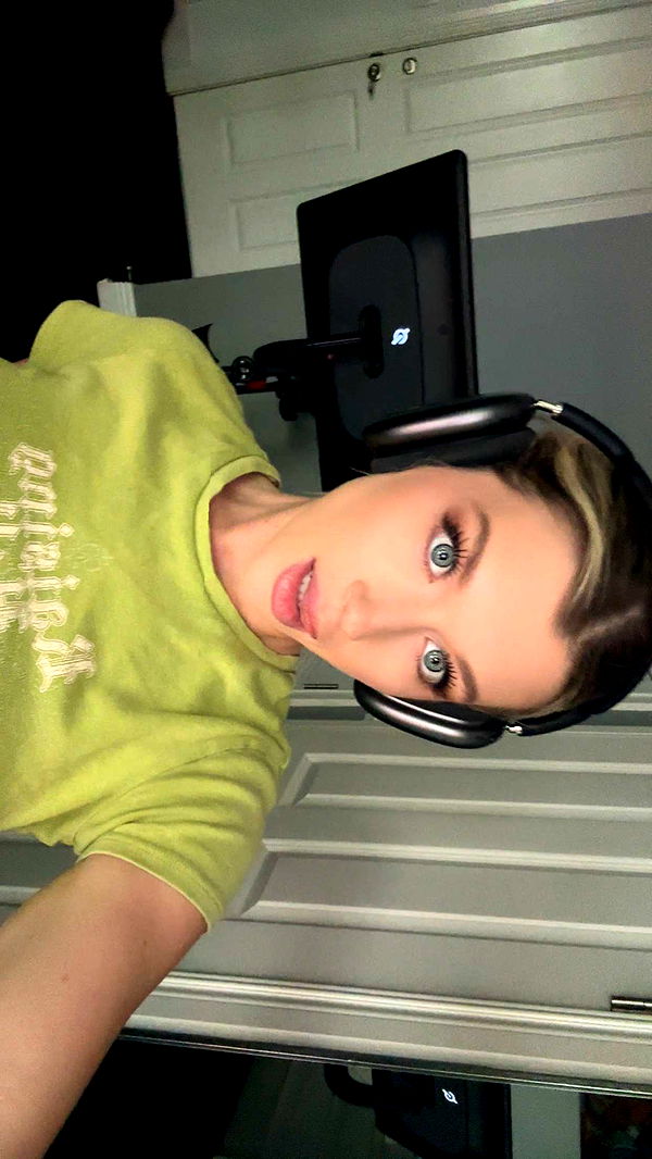 kylaayese image ~ Altpins