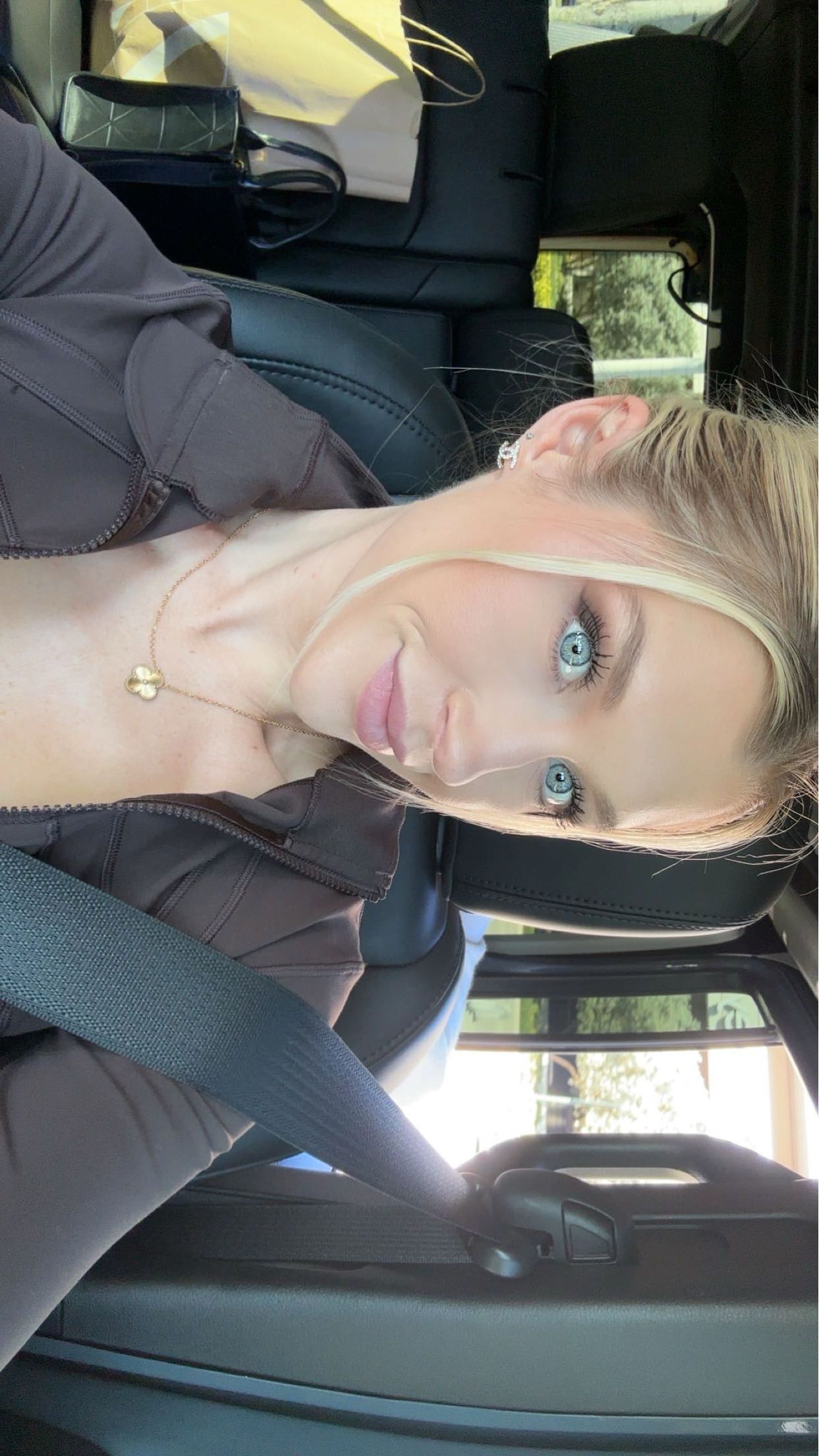 kylaayese snapchat image archive image