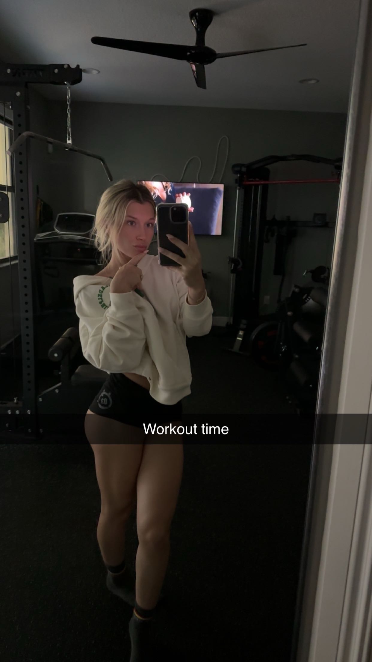 kylaayese snapchat image archive image
