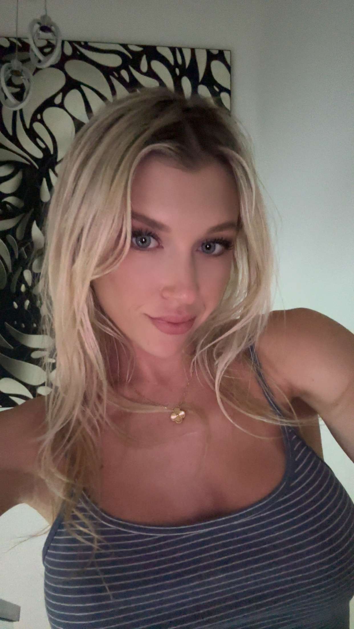 kylaayese snapchat image archive image