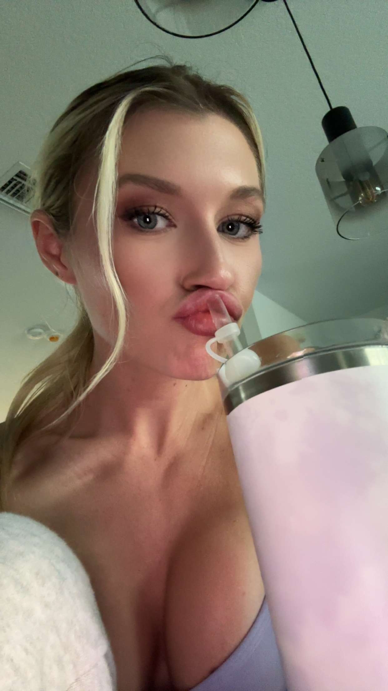 kylaayese snapchat image archive image