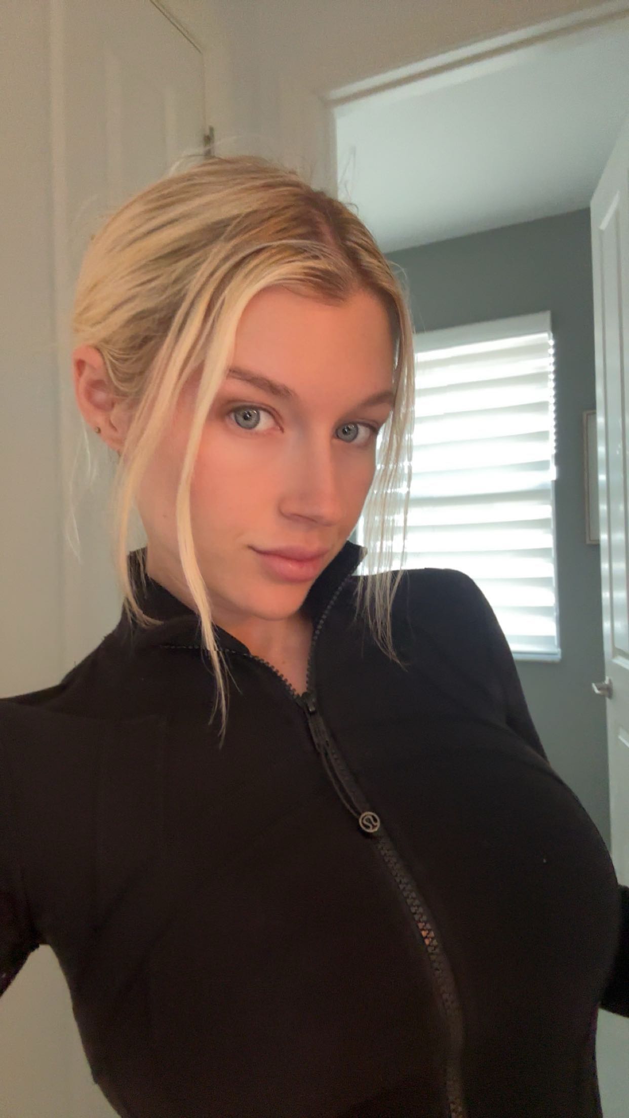 kylaayese snapchat image archive image