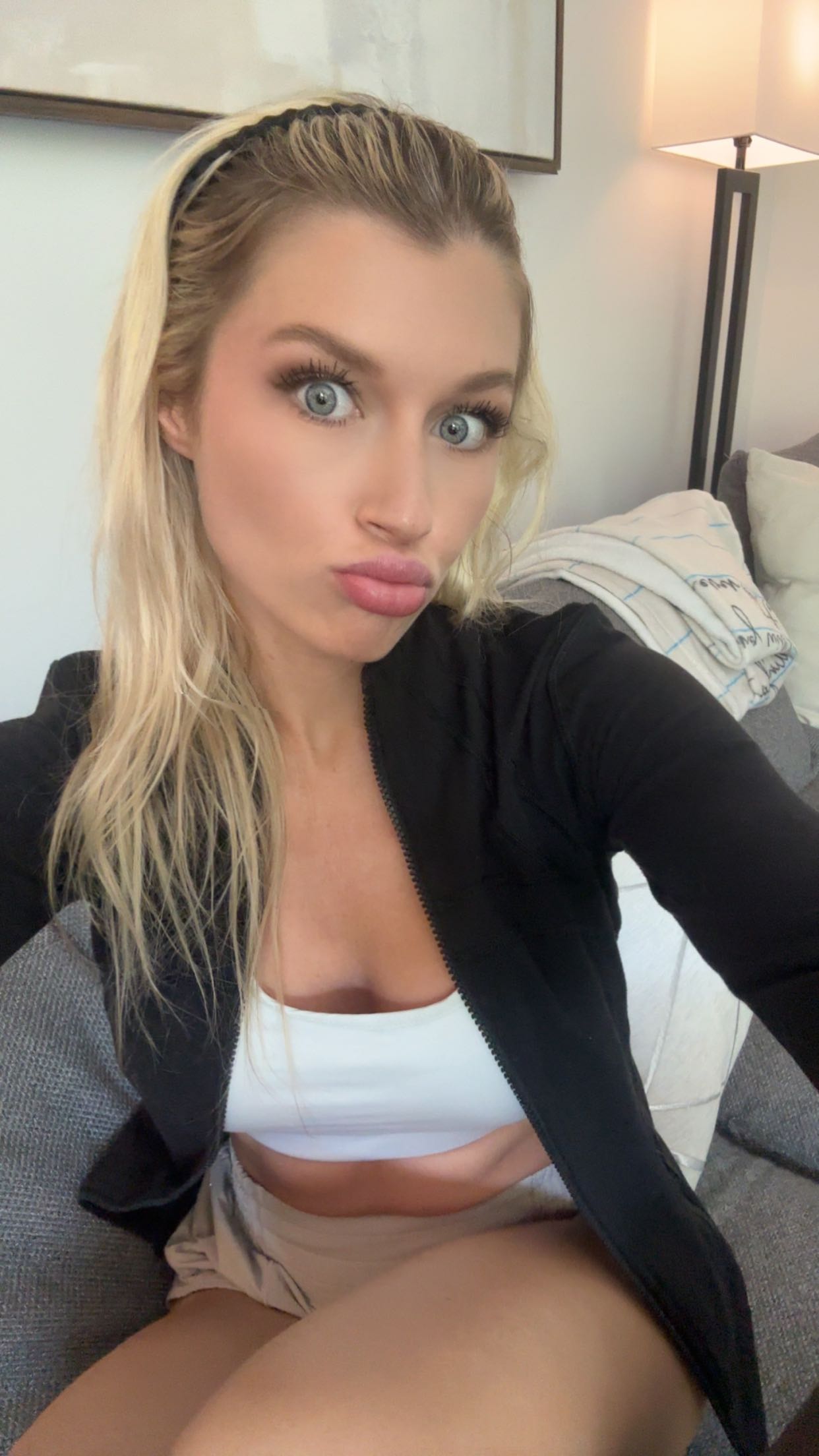 kylaayese snapchat image archive image