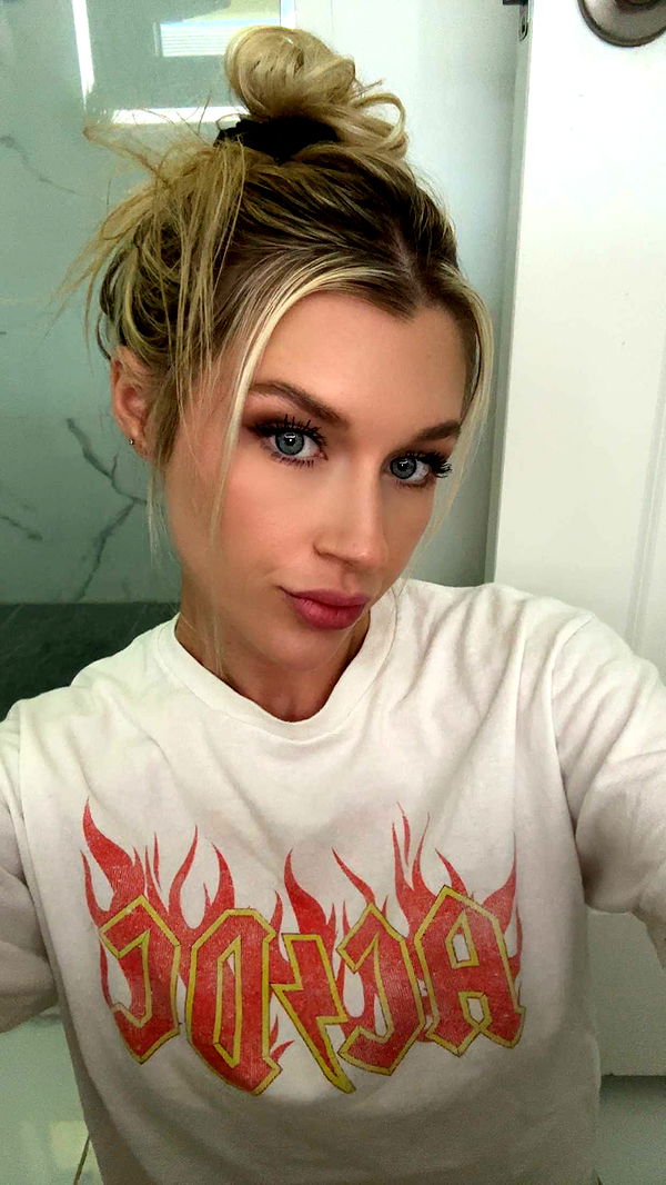 kylaayese image ~ Altpins