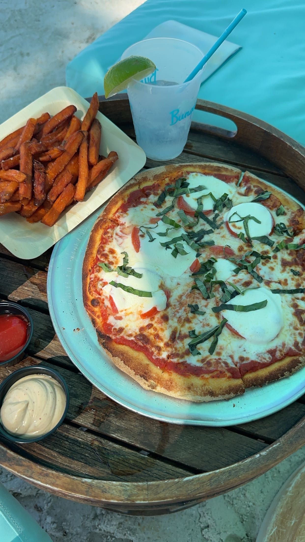 kylaayese snapchat image archive image